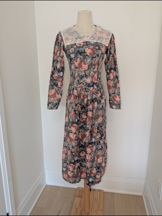 Laura Ashley Dresses & Skirts - Vintage 1980s Floral Lace Yoke Midi Dress